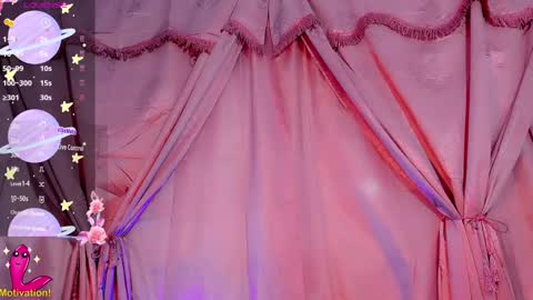 Snapshot of emely_rous chatting on January 14, 2025, 2:19 am Emely Rous online show from January 14, 2025, 2:19 am