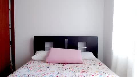 emely_sexx online show from November 6, 2025, 3:02 pm