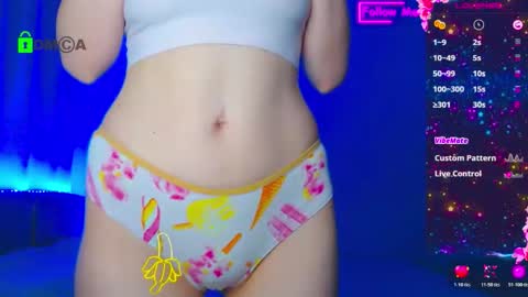 Snapshot of emelycrystal chatting on November 11, 2025, 12:54 am Emely online show from November 11, 2025, 12:54 am