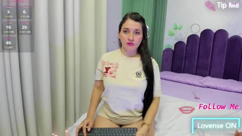 Snapshot of emelyross_ chatting on February 22, 2025, 6:08 pm emely ross online show from February 22, 2025, 6:08 pm