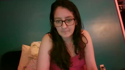 Snapshot of emeraldamnsel chatting on March 10, 2026, 3:55 am emeraldamnsel online show from March 10, 2026, 3:55 am