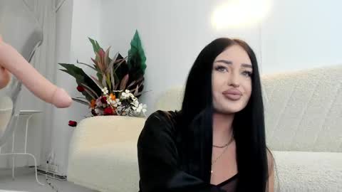 Kat online show from May 2, 2026, 7:30 pm