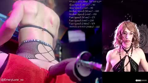 Snapshot of emerylune_xo chatting on November 19, 2025, 5:07 am Emery Lune online show from November 19, 2025, 5:07 am