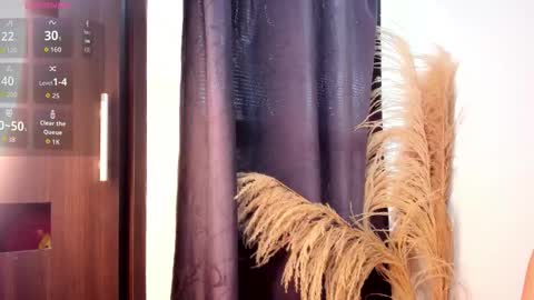 emi_carter online show from November 29, 2025, 9:18 pm