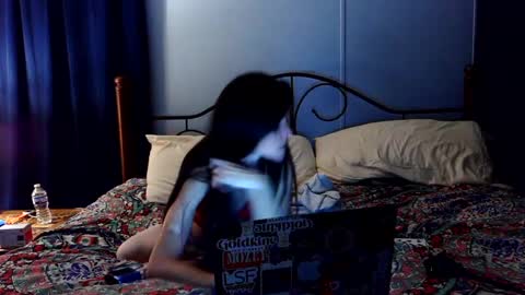 Emi dean online show from September 27, 2025, 3:44 am