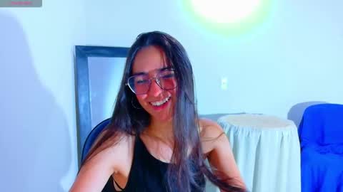 Emmily Roberts online show from October 21, 2025, 3:51 am