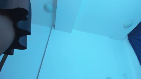 Snapshot of emiily15_ chatting on January 20, 2025, 6:43 pm Emi online show from January 20, 2025, 6:43 pm