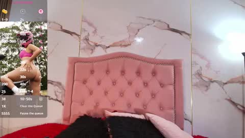 Snapshot of emiily_carter chatting on November 29, 2025, 11:24 am Emiily Carter online show from November 29, 2025, 11:24 am