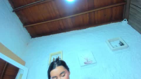 Snapshot of emiily_s chatting on February 14, 2025, 12:03 pm Emily online show from February 14, 2025, 12:03 pm