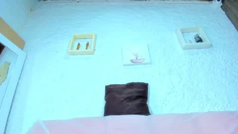 Snapshot of emiily_s chatting on February 24, 2025, 3:09 pm Emily online show from February 24, 2025, 3:09 pm