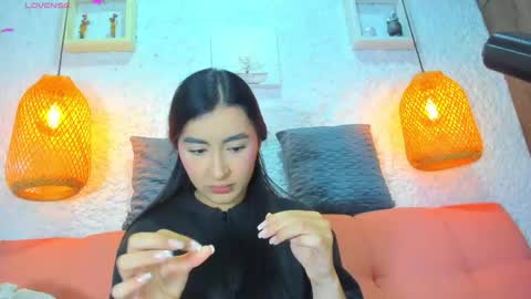 Snapshot of emiily_s chatting on September 15, 2025, 12:05 pm Emily online show from September 15, 2025, 12:05 pm