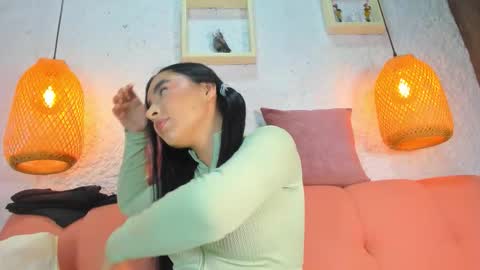 Emily online show from November 24, 2025, 12:05 pm