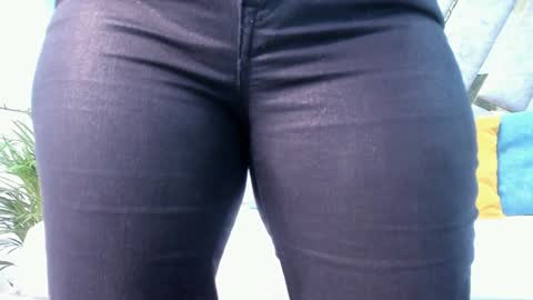 Emily online show from January 26, 2025, 11:39 am