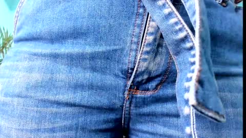 Emily online show from February 3, 2025, 11:31 am