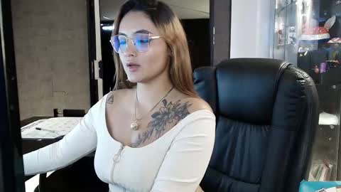 Emily online show from November 7, 2025, 11:54 am