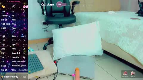 Snapshot of emiilysaenzz chatting on December 13, 2025, 7:53 pm EmillySaenz online show from December 13, 2025, 7:53 pm