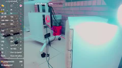 Snapshot of emiilysaenzz chatting on March 6, 2026, 5:31 pm EmillySaenz online show from March 6, 2026, 5:31 pm