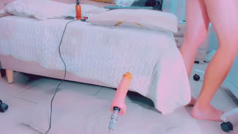 EmillySaenz online show from July 10, 2026, 12:19 pm