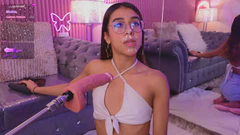 Emily online show from December 14, 2024, 1:27 pm