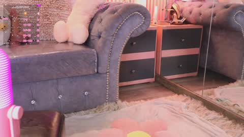 Emily online show from January 7, 2025, 3:54 pm