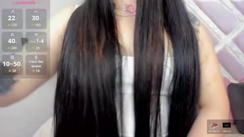 Snapshot of emilayton_ chatting on October 18, 2025, 6:30 pm emilayton_ online show from October 18, 2025, 6:30 pm