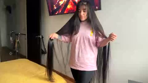 Snapshot of emilayton_ chatting on November 5, 2025, 8:42 pm emilayton_ online show from November 5, 2025, 8:42 pm