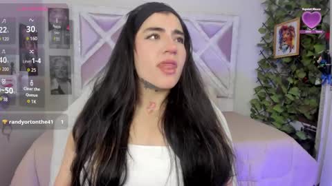 Snapshot of emilayton_ chatting on November 7, 2025, 10:10 pm emilayton_ online show from November 7, 2025, 10:10 pm