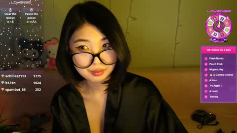 Snapshot of emili_blanc chatting on December 30, 2024, 5:55 pm Emili online show from December 30, 2024, 5:55 pm
