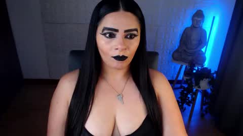 POWERFULL GODDESS EMILI online show from December 11, 2024, 12:33 am