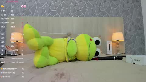 Snapshot of emili_lenus chatting on February 25, 2025, 5:36 pm Emili Lenus online show from February 25, 2025, 5:36 pm