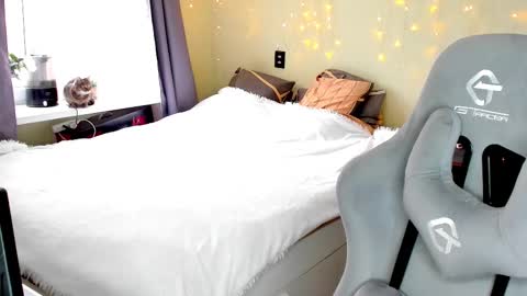 Snapshot of emili_sweet__ chatting on March 4, 2025, 10:35 am emili_sweet__ online show from March 4, 2025, 10:35 am