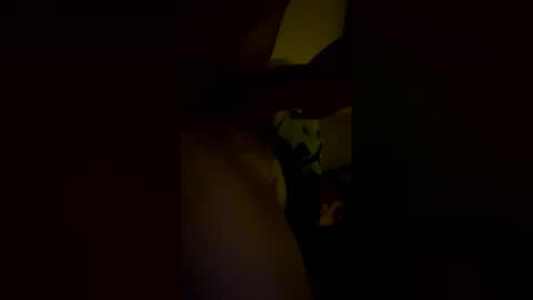 Snapshot of emilia2113 chatting on March 21, 2026, 11:04 am emilia2113 online show from March 21, 2026, 11:04 am