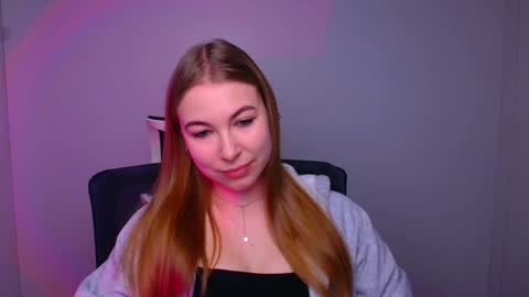 Emilia online show from February 10, 2025, 6:09 am