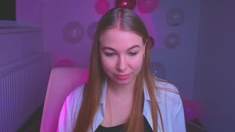 Emilia online show from February 14, 2025, 9:13 am