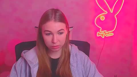 Emilia online show from February 21, 2025, 6:07 am