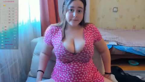 Snapshot of emilia_keating chatting on February 28, 2026, 9:21 am Emilia online show from February 28, 2026, 9:21 am