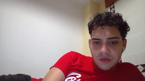 Snapshot of emiliano_tafur chatting on September 24, 2025, 7:50 pm emiliano_tafur online show from September 24, 2025, 7:50 pm