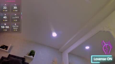 Snapshot of emiliarose_ chatting on January 18, 2026, 8:34 pm EmiliaRose online show from January 18, 2026, 8:34 pm