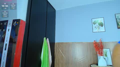 Snapshot of emilibonnie chatting on February 6, 2026, 10:35 pm emilibonnie online show from February 6, 2026, 10:35 pm