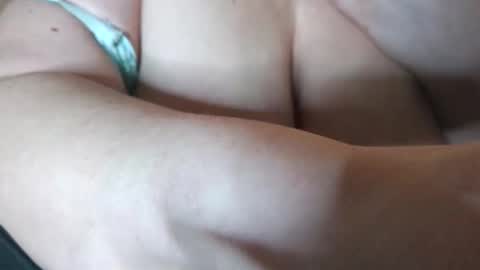 Snapshot of emiliefoxx chatting on December 1, 2025, 5:29 pm emilie foxx online show from December 1, 2025, 5:29 pm