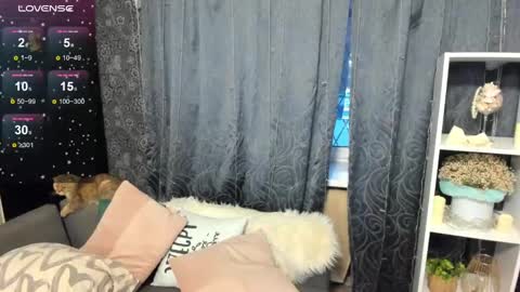 Snapshot of emiliyaqueen chatting on January 28, 2025, 2:11 am Emiliya online show from January 28, 2025, 2:11 am