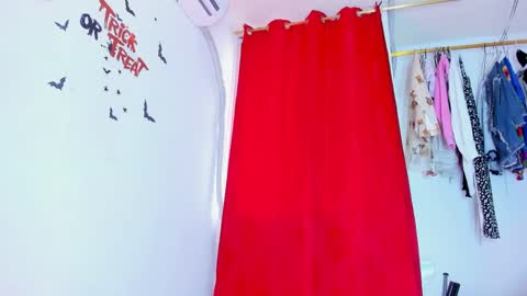 emily online show from November 3, 2025, 6:42 pm