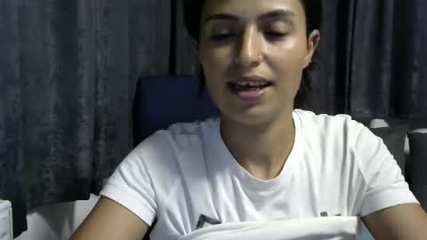 Emilly and Daniel online show from July 5, 2026, 6:59 pm