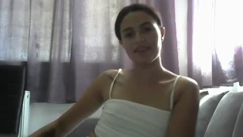 Emilly and Daniel online show from August 2, 2026, 11:52 am