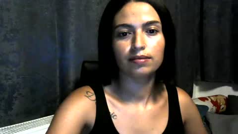Emilly and Daniel online show from August 3, 2026, 8:01 pm