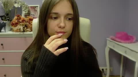 Snapshot of emilly_lust99 chatting on February 18, 2025, 1:55 pm Emilly online show from February 18, 2025, 1:55 pm