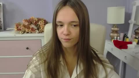 Snapshot of emilly_lust99 chatting on December 23, 2025, 7:39 am Emilly online show from December 23, 2025, 7:39 am