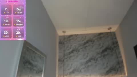 emilly_mell online show from November 4, 2025, 11:31 am