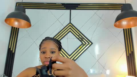 Emilly online show from October 19, 2025, 12:28 pm