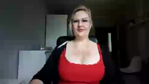 EmillyLove online show from June 16, 2026, 8:39 am
